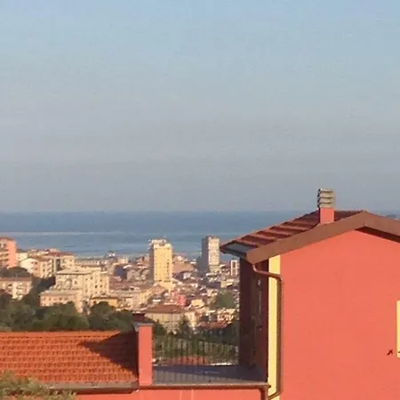 Bed & Breakfast B.e.a. Maison La Spezia