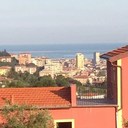 Bed & Breakfast B.e.a. Maison La Spezia