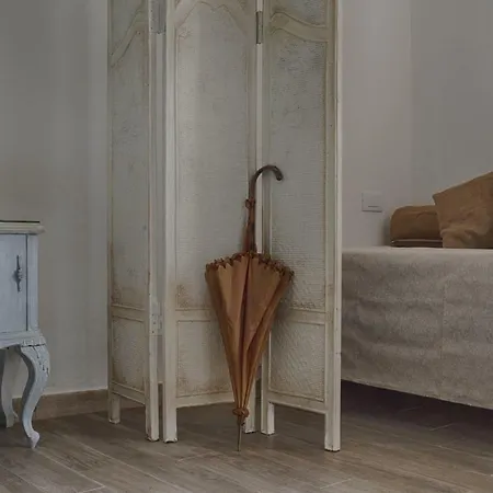 B.e.a. Maison Bed & Breakfast 2*
